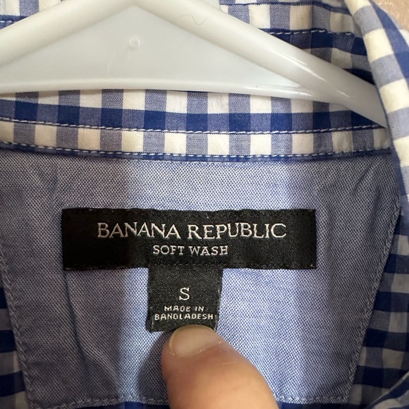 Men’s Banana Republic Soft wash shirt - Picture 2 of 2